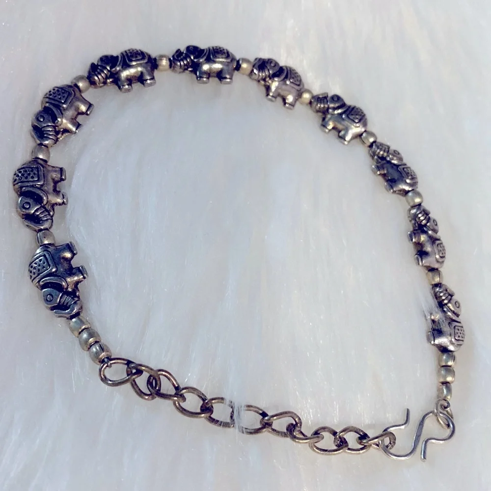 SOLD YEY !!  Handmade Lucky Elephant Charms Beaded Bracelet Gift For - Picture 2 of 7